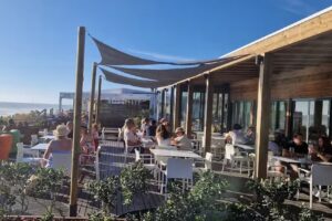 Lizandro Surf Restaurant & Bar