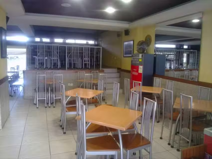 Luzes Caf&eacute;