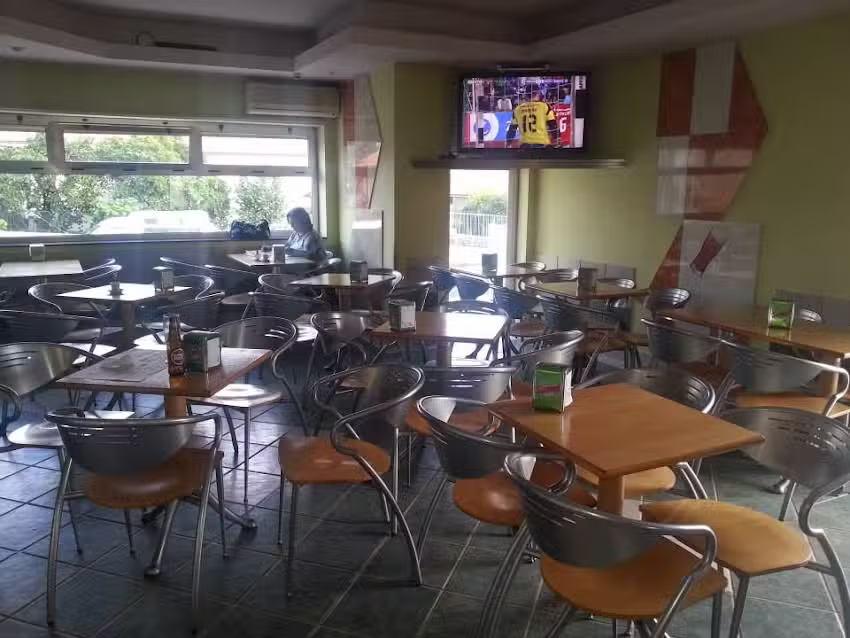 Maria Claro &ndash; P&atilde;o Quente Lda