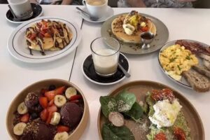 Maria Lim&atilde;o Brunch Panquecas e Limonadas