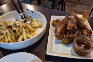 Marys Pub & Restaurant