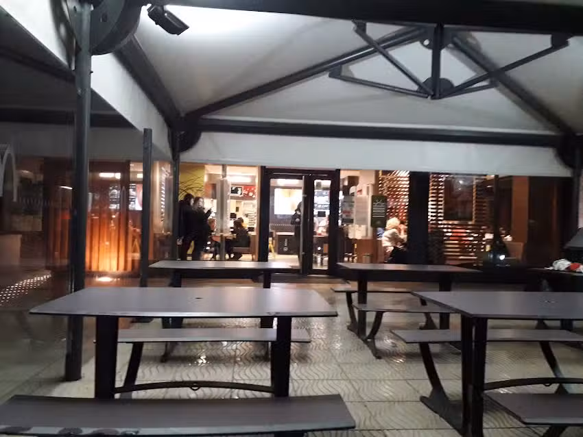 McDonald&rsquo;s &ndash; Lourosa