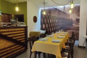 Meio Sustento &ndash; Petiscos & Mercearia