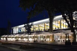 Mesa na Pra&ccedil;a &ndash; Mercado Municipal de Braga