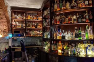 Metro e Meio restaurante cocktail bar