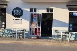 M&oacute; Caf&eacute;