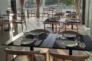 Moz’art Kitchen and Gallery