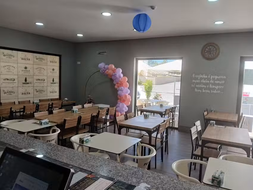 Mr king kebab pizza house moimenta