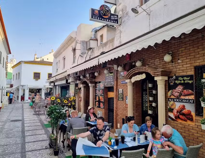 Mr Ribs- Ribs and Wings