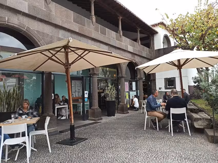 Museu Caf&eacute; & Petisco