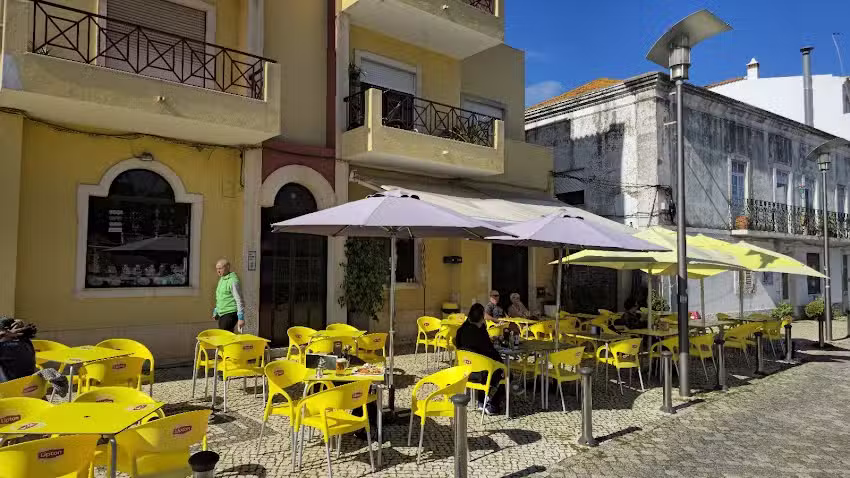 Nanda caf&eacute;
