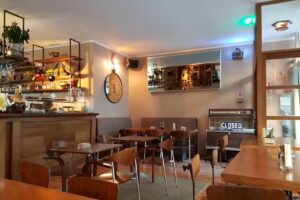Negra Caf&eacute; Baixa &ndash; Restaurant, Coffee, Brunch Porto