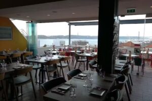 Noobai &ndash; Rooftop Bar e Restaurante