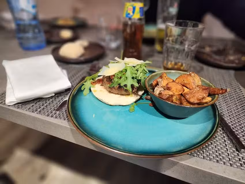 O Bairro &ndash; RestoBar