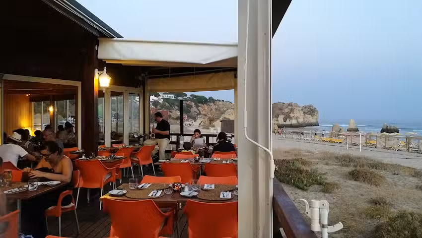 O Lu&iacute;s Restaurante & Bar