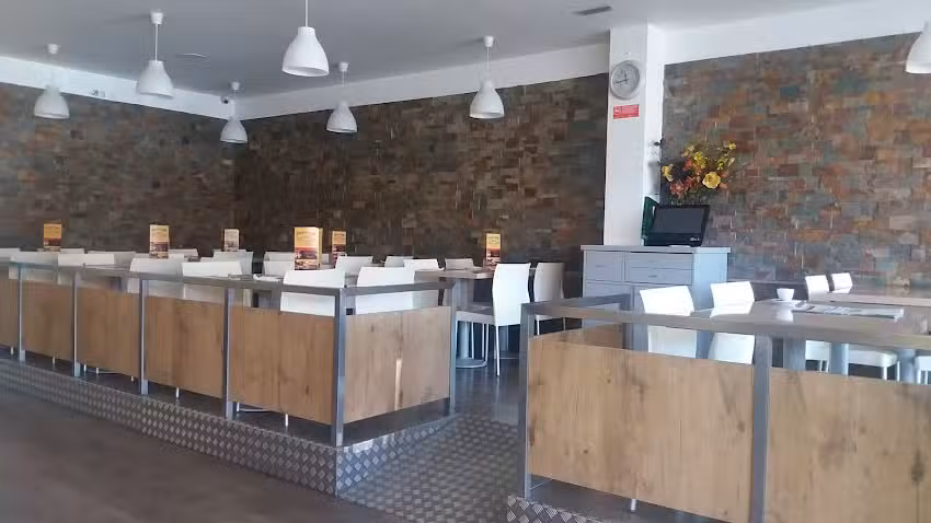 O Rei dos Cachorros -Restaurante Snack-Bar / Academia de Bilhar