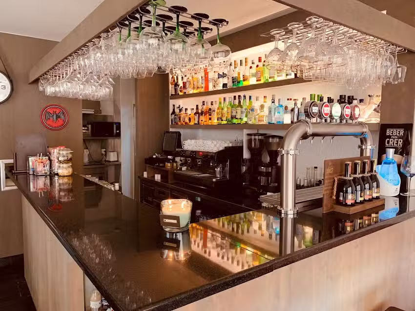 O Vermelhinho Food & Drinks