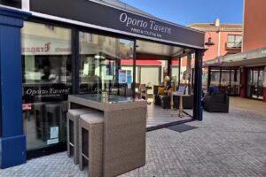 Oporto Tavern Wine & Cocktail Bar