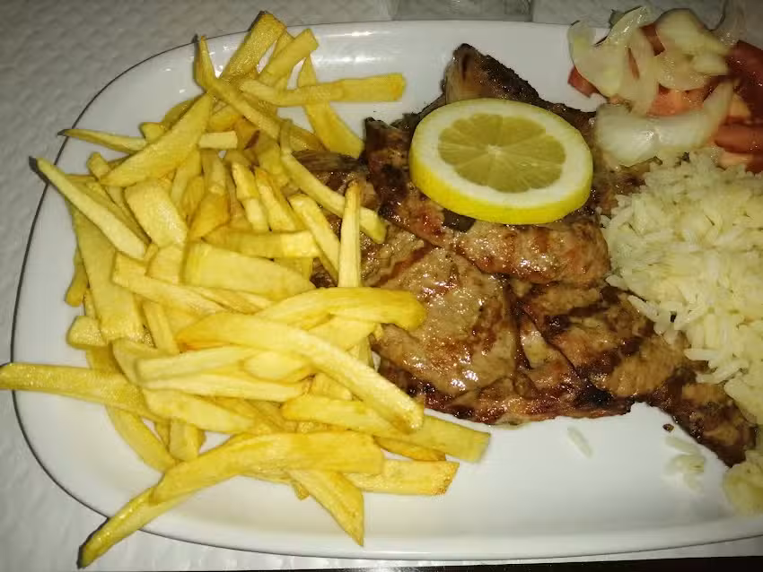 Os Capelas Snack-Bar