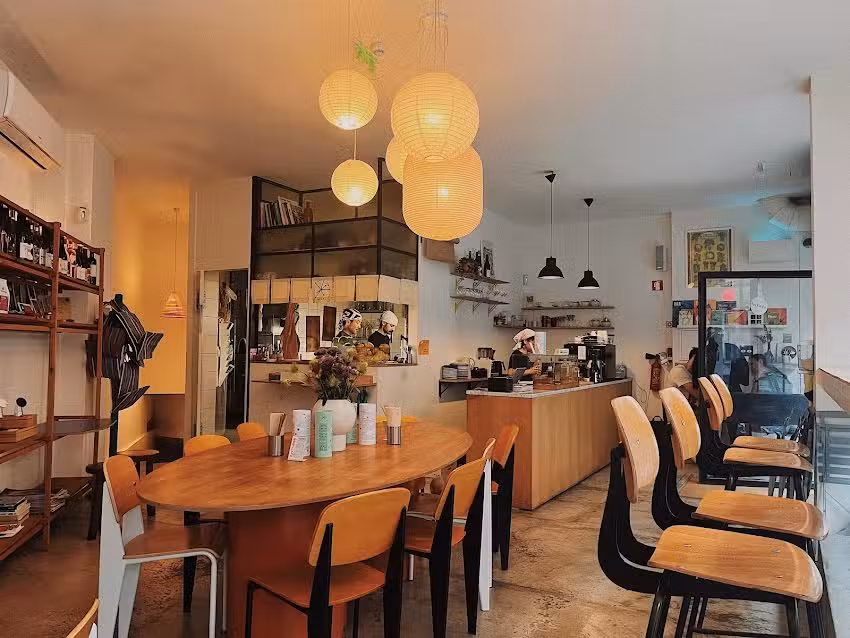 Out To Lunch Kitchen キッチン