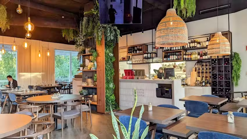 Ozark &ndash; Lounge & Terrace