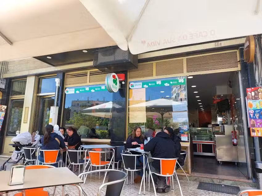 Pastelaria Dan&uacute;bio