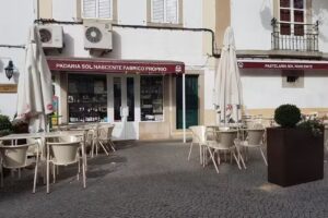 Pastelaria E Geladaria Sol Nascente Lda