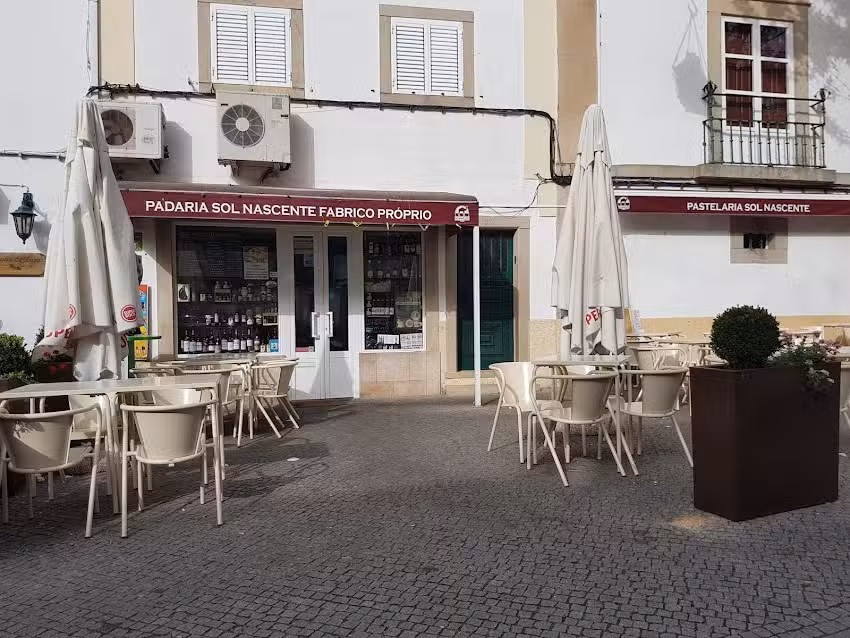 Pastelaria E Geladaria Sol Nascente Lda