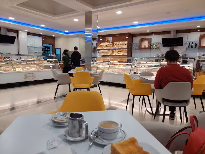 Pastelaria Riviera Inn