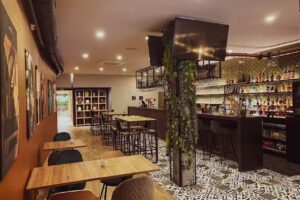 PATE&rsquo;O Lounge & Restaurant