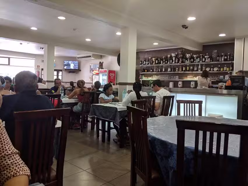 Paulo&rsquo;s &ndash; Restaurante Marisqueira em Almeirim (Tradicional Sopa De Pedra)