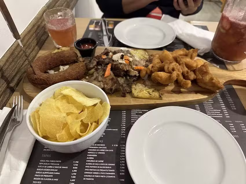 Petiscaria & Bar Nana Petiscos Quinta do Conde