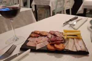 Petiskos Kaf&eacute;