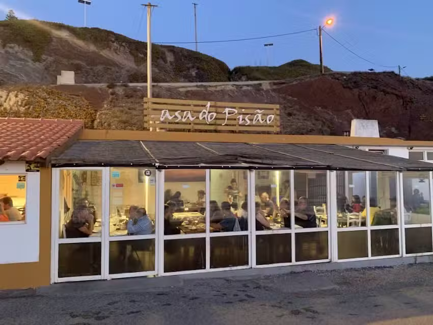 Pis&atilde;o Beach Club