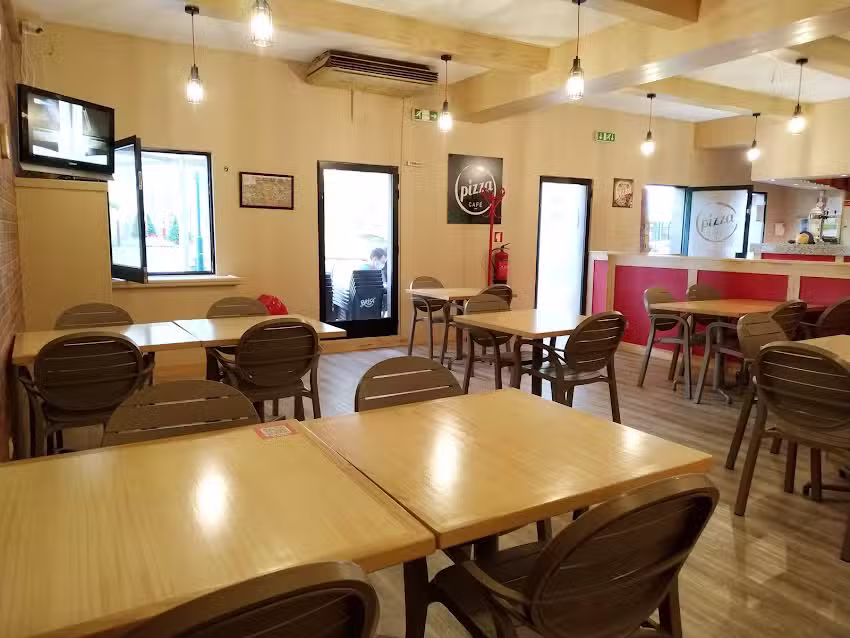 Pizza Caf&eacute; &ndash; Machico