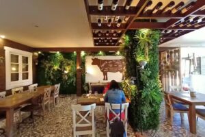 Pop&rsquo;s Steak House