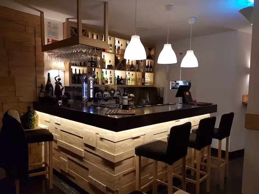 Por Acaso &ndash; Taberna Portuguesa