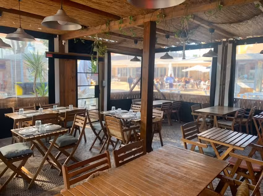 Porta 01 &ndash; Churrascaria & Bar