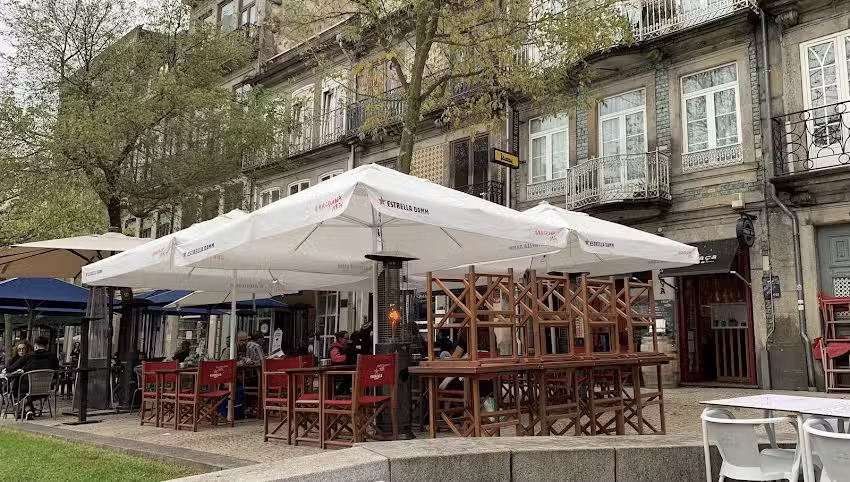 Pra&ccedil;a 63
