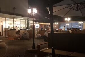 Pra&ccedil;a Snack Bar Lounge