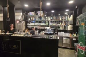 Q`BOL&Aacute; Bocados & Tragos