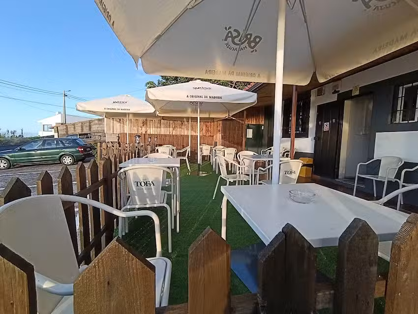 &ldquo;QUE DISPARATE&rdquo; Restaurante Bar & Music