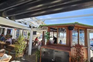 Quebra Côco Lounge Food & Drink