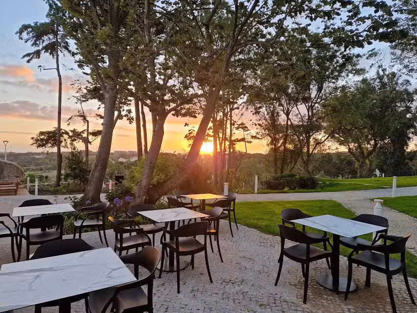 Quinta da Cerca Restaurante & Garden Bar