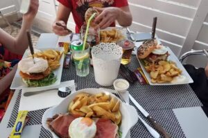 Qwazi Hamb&uacute;rgueria