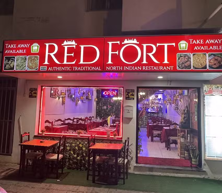 Red fort Indian Restaurant (100% Authentic Traditional North Indian Tandoori)