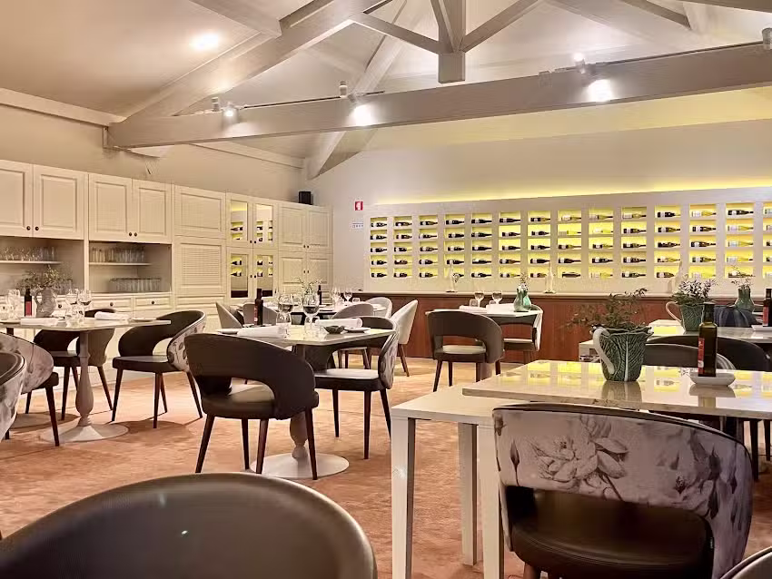Restaurant @ Casa de Insua Hotel