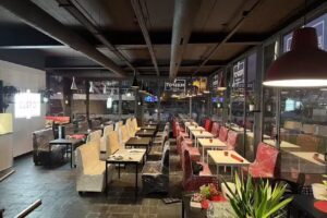 Restaurant KEspot in Cais de Gaia Porto