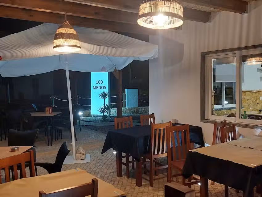 Restaurante 100 Medos