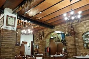 Restaurante Adega T&iacute;pica 25 de Abril
